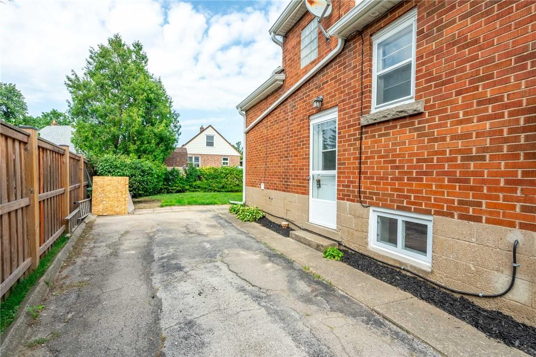 16 Burns Place, Hamilton, Ontario  L8V 1N7 - Photo 27 - H4205188