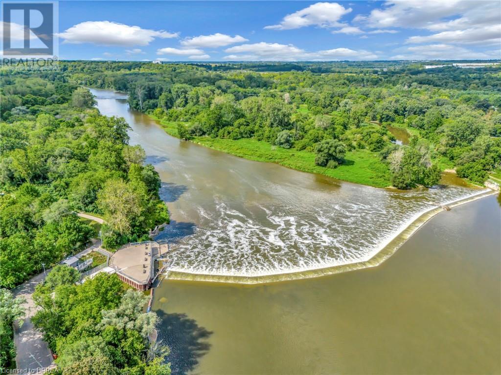 145 Parkside Drive, Brantford, Ontario  N3T 0S9 - Photo 5 - 40635970