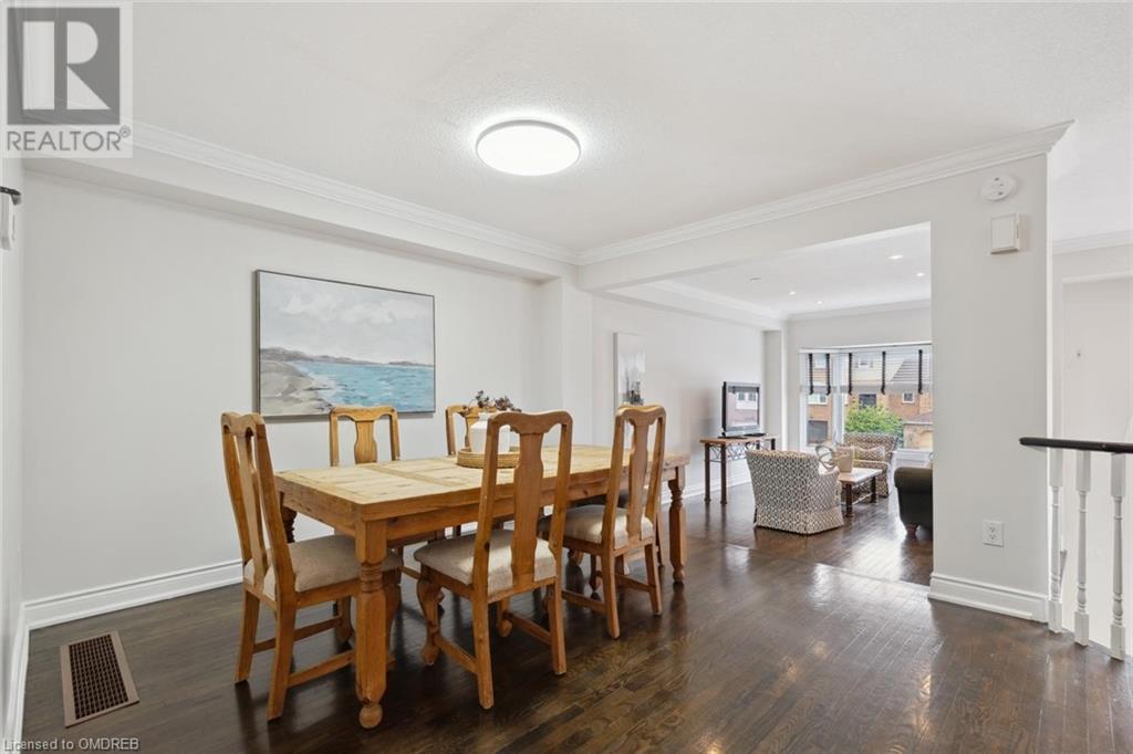 1062 Lindsay Drive, Oakville, Ontario  L6M 3B5 - Photo 9 - 40639245