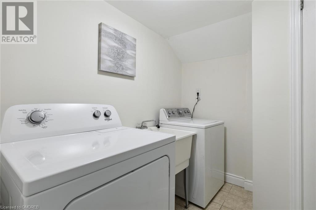 1062 Lindsay Drive, Oakville, Ontario  L6M 3B5 - Photo 37 - 40639245