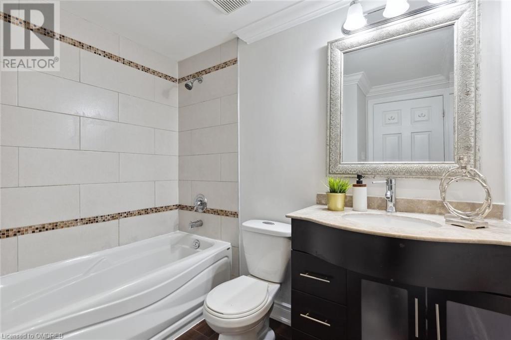 1062 Lindsay Drive, Oakville, Ontario  L6M 3B5 - Photo 26 - 40639245