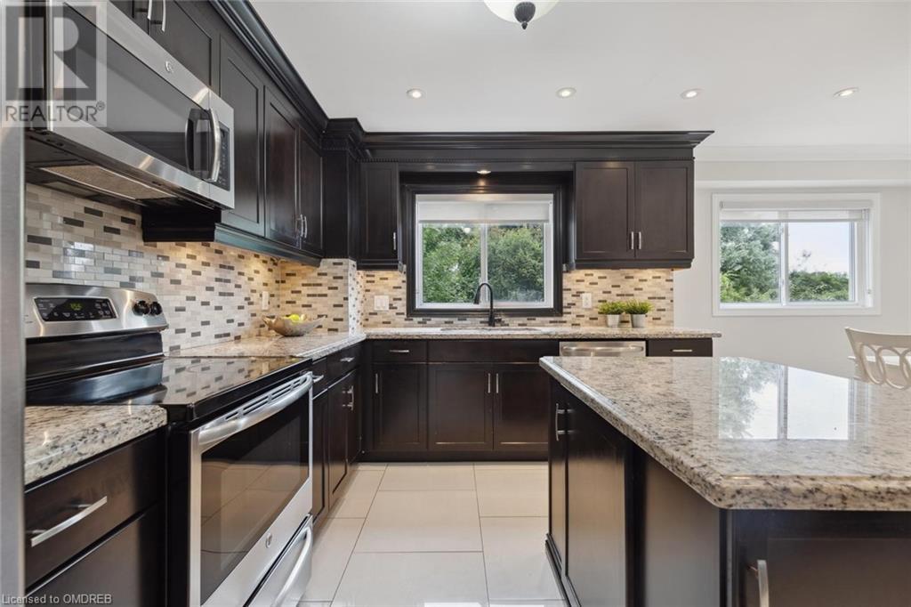 1062 Lindsay Drive, Oakville, Ontario  L6M 3B5 - Photo 17 - 40639245