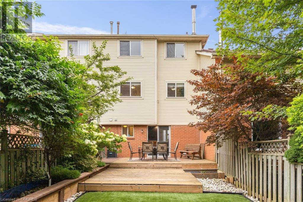 1062 Lindsay Drive, Oakville, Ontario  L6M 3B5 - Photo 44 - 40639245