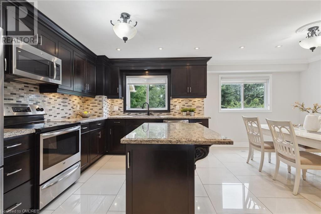 1062 Lindsay Drive, Oakville, Ontario  L6M 3B5 - Photo 16 - 40639245