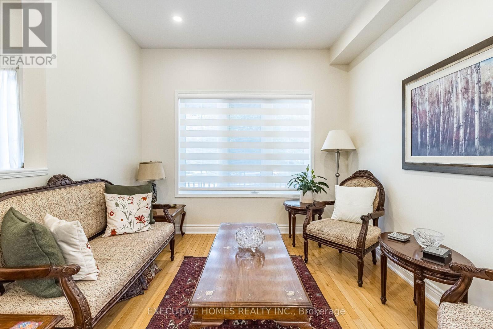 3041 Lavenham Place, Mississauga (Churchill Meadows), Ontario  L5M 6K1 - Photo 6 - W9283787