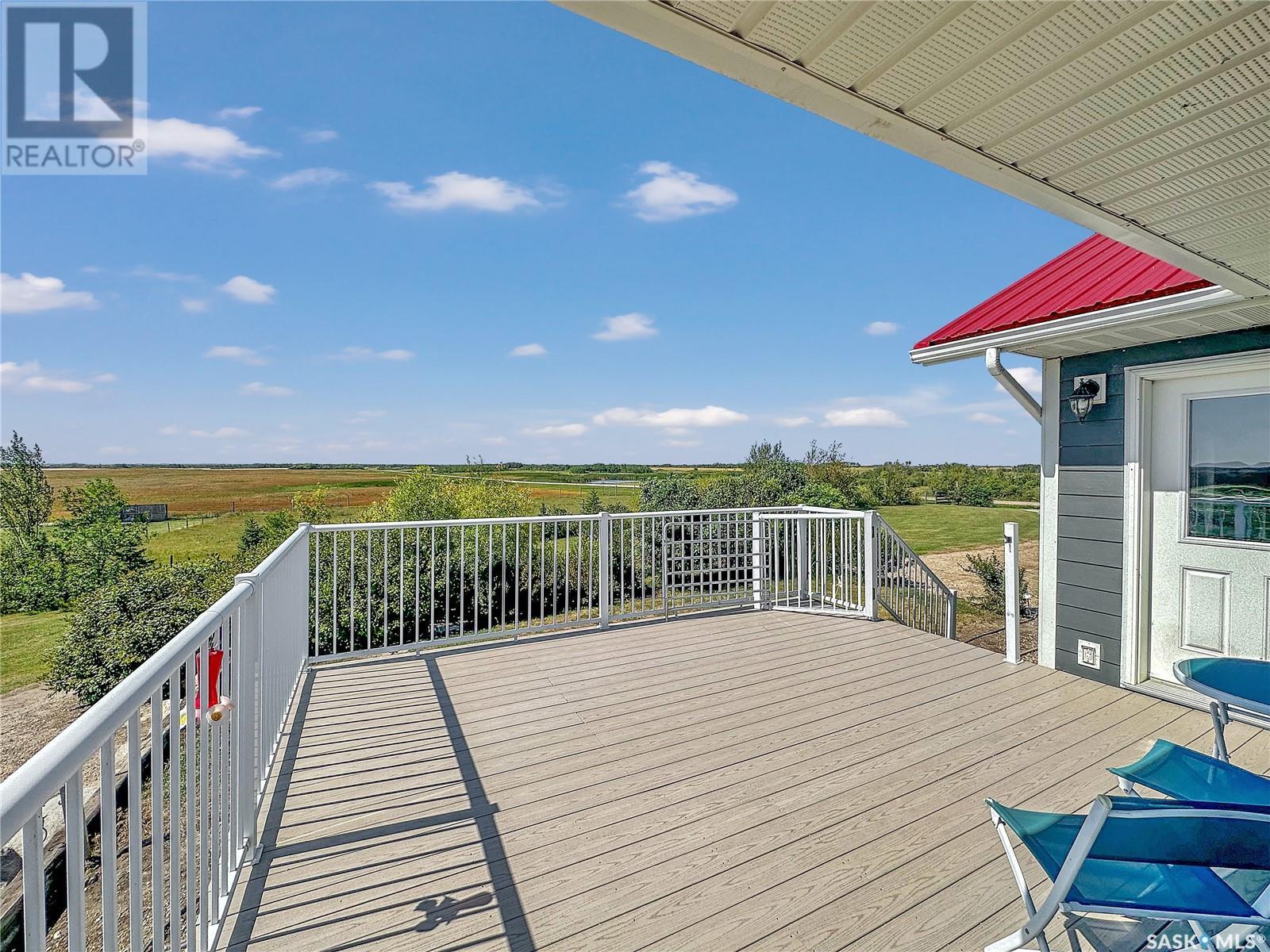 Red Roof T Walker Acreage, Walpole Rm No. 92, Saskatchewan  S0G 1M0 - Photo 15 - SK981642