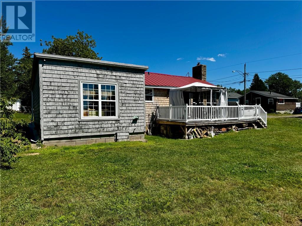 Property at 23 Sunset Lane image 3