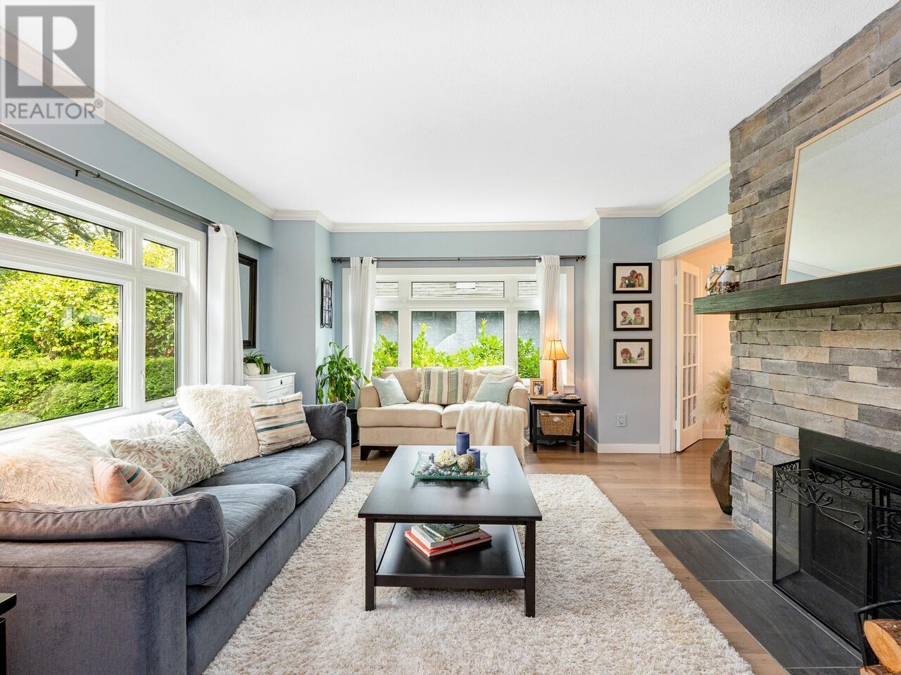 Listing Picture 4 of 40 : 3706 W KING EDWARD AVENUE, Vancouver / 溫哥華 - 魯藝地產 Yvonne Lu Group - MLS Medallion Club Member