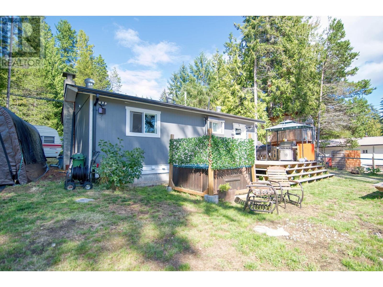 8045 Southwood Road, Halfmoon Bay, British Columbia  V7Z 1A7 - Photo 38 - R2919317