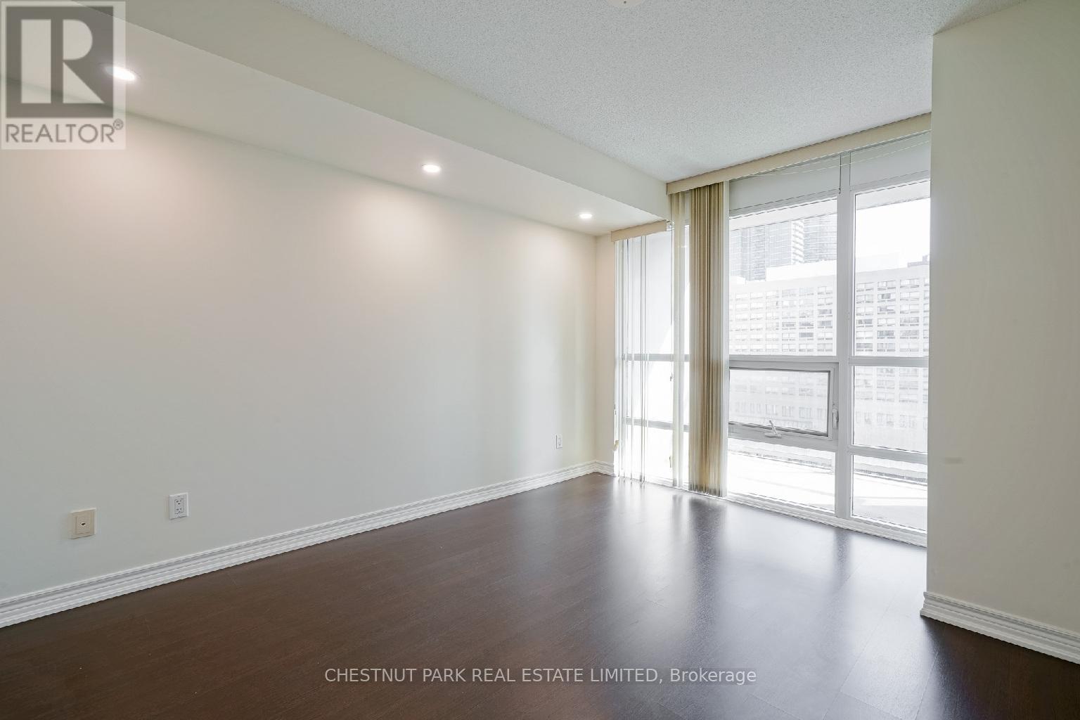 803 - 761 Bay Street, Toronto (Bay Street Corridor), Ontario  M5G 2R2 - Photo 12 - C9283897