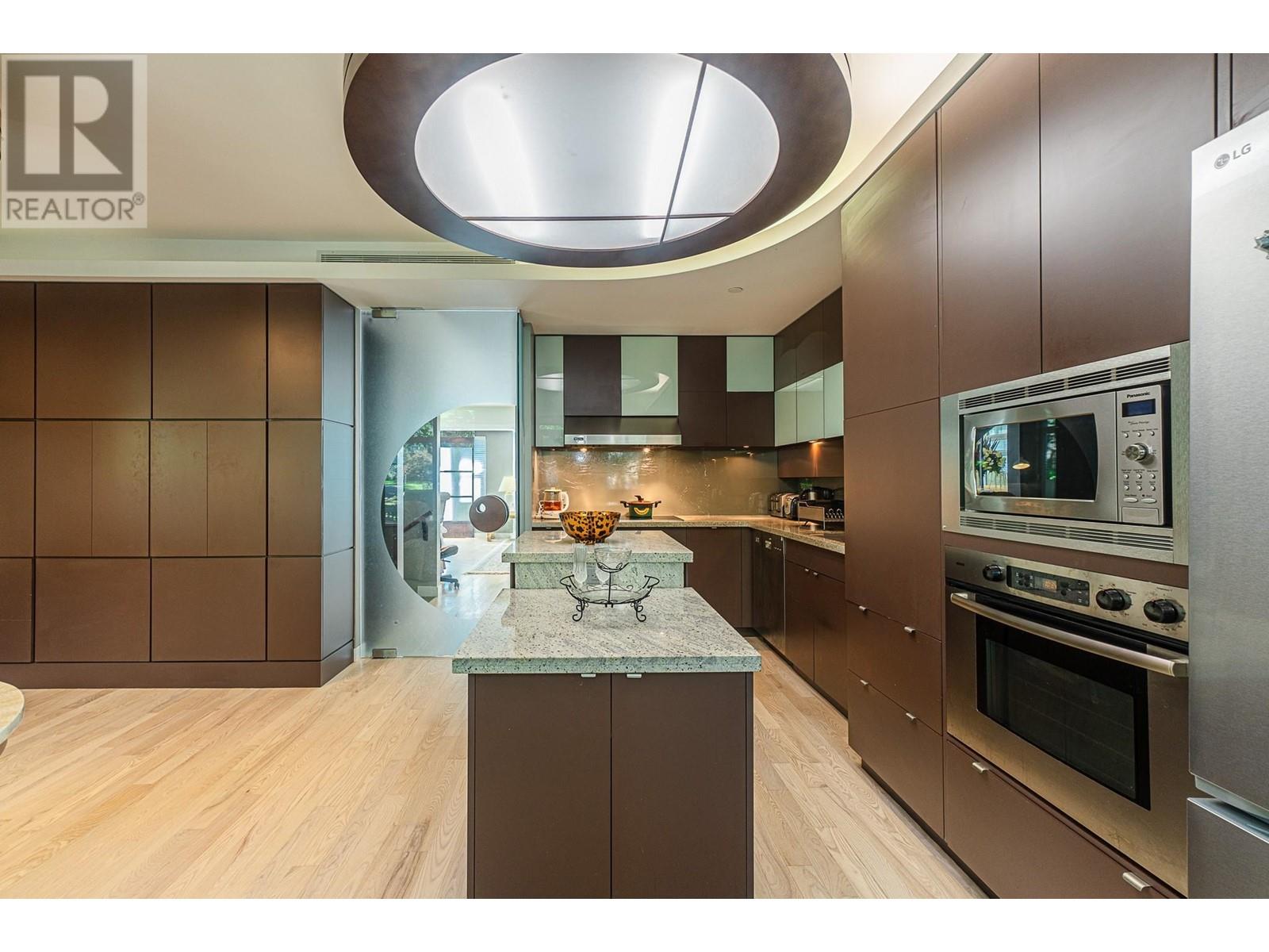 Listing Picture 10 of 36 : 928 WESTBURY WALK, Vancouver / 溫哥華 - 魯藝地產 Yvonne Lu Group - MLS Medallion Club Member