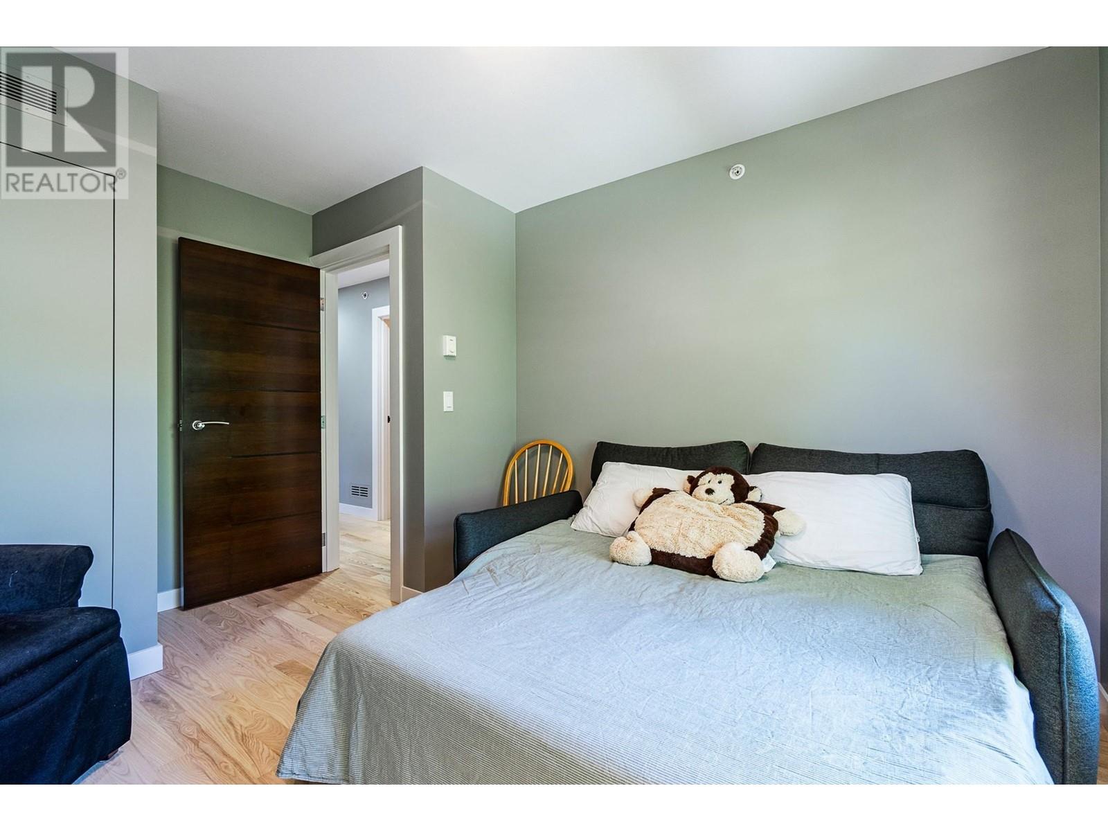 Listing Picture 28 of 36 : 928 WESTBURY WALK, Vancouver / 溫哥華 - 魯藝地產 Yvonne Lu Group - MLS Medallion Club Member