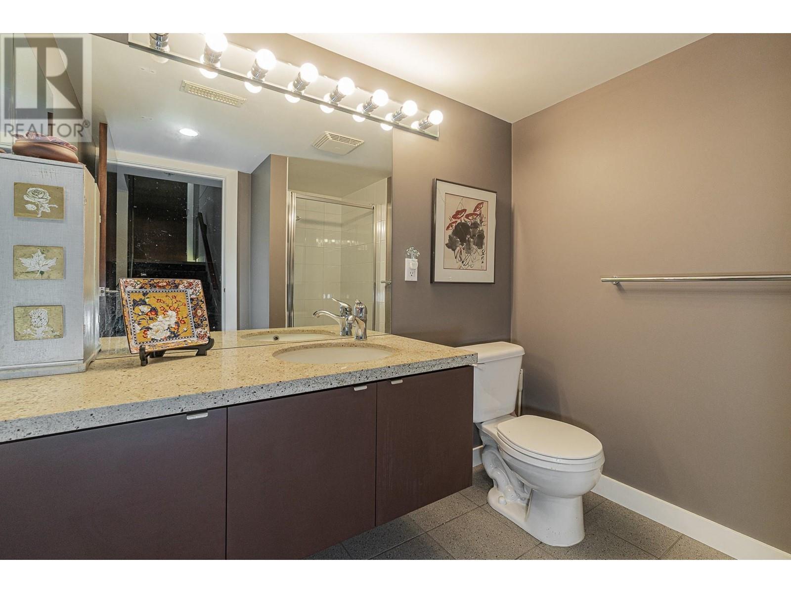 Listing Picture 32 of 36 : 928 WESTBURY WALK, Vancouver / 溫哥華 - 魯藝地產 Yvonne Lu Group - MLS Medallion Club Member