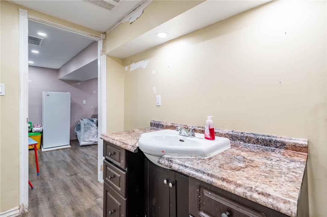 175 Julian Avenue, Hamilton, Ontario  L8H 5R8 - Photo 24 - H4205211