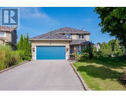 22 HAWLEY CRESCENT, whitby (blue grass meadows), Ontario