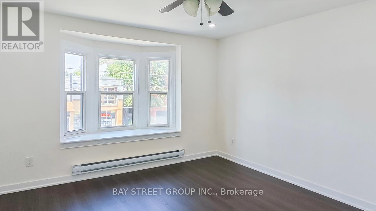 Upper - 859 1/2 Bathurst Street, Toronto, Ontario  M5R 3G2 - Photo 2 - C9265223