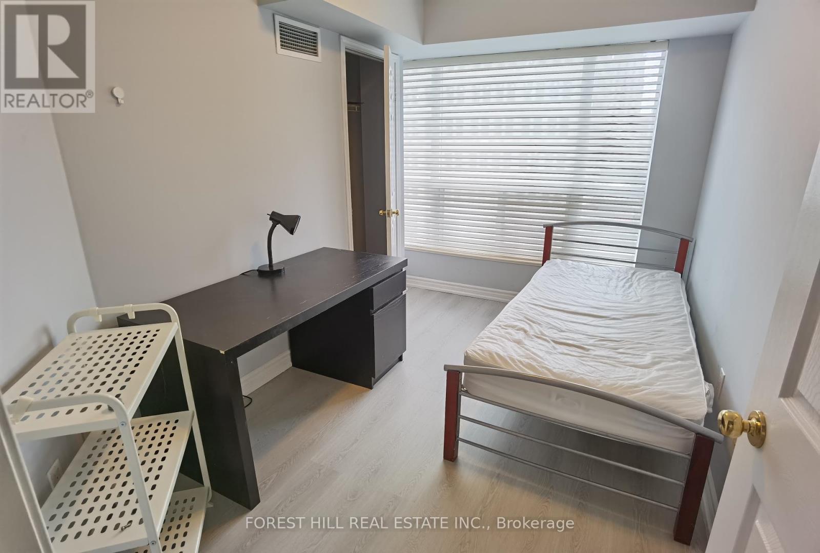 604-S - 909 Bay Street, Toronto, Ontario  M5S 3G2 - Photo 5 - C9284109