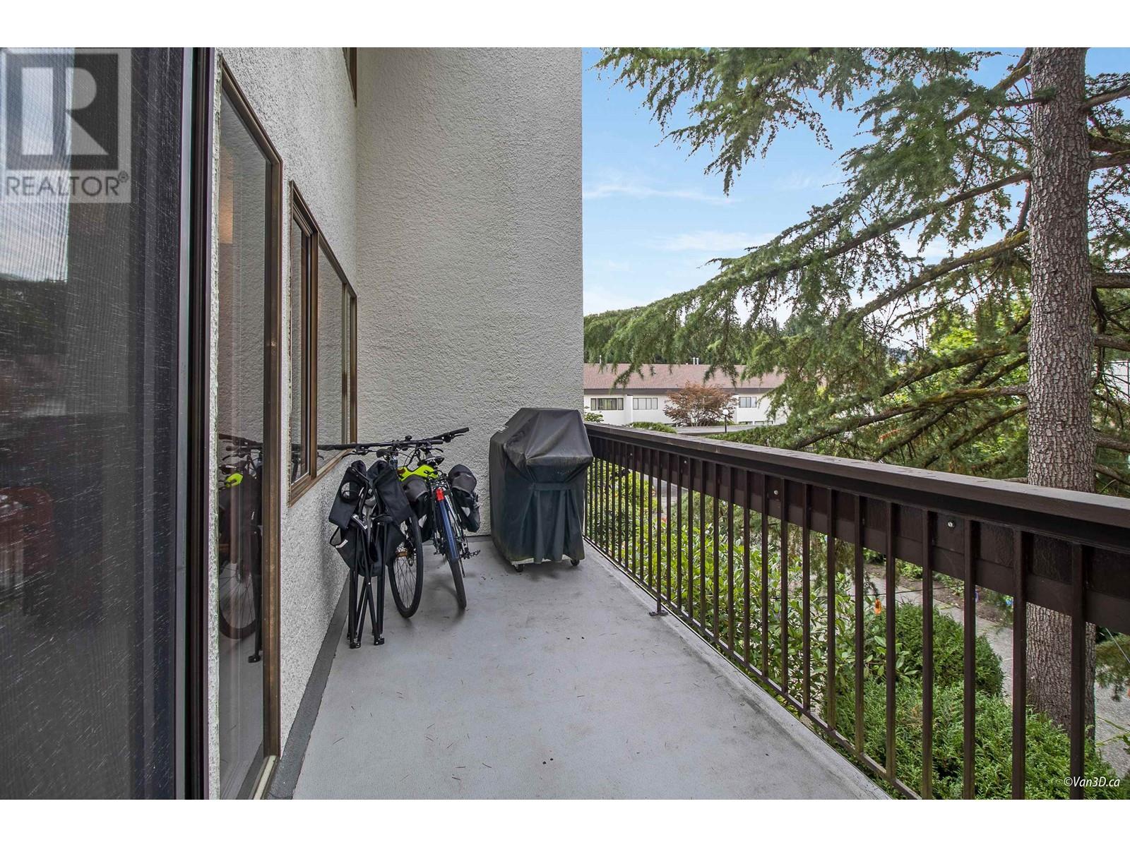 Listing Picture 9 of 30 : 5 7321 MONTECITO DRIVE, Burnaby / 本拿比 - 魯藝地產 Yvonne Lu Group - MLS Medallion Club Member