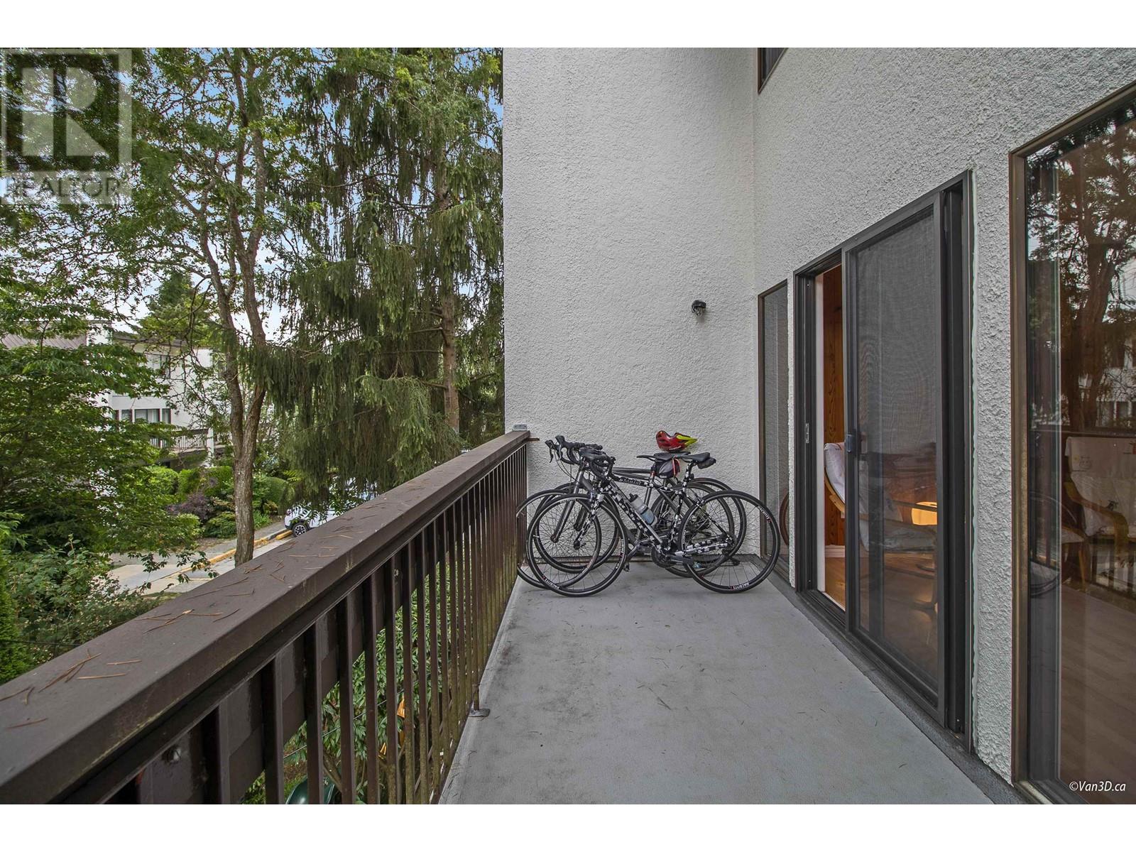 Listing Picture 10 of 30 : 5 7321 MONTECITO DRIVE, Burnaby / 本拿比 - 魯藝地產 Yvonne Lu Group - MLS Medallion Club Member