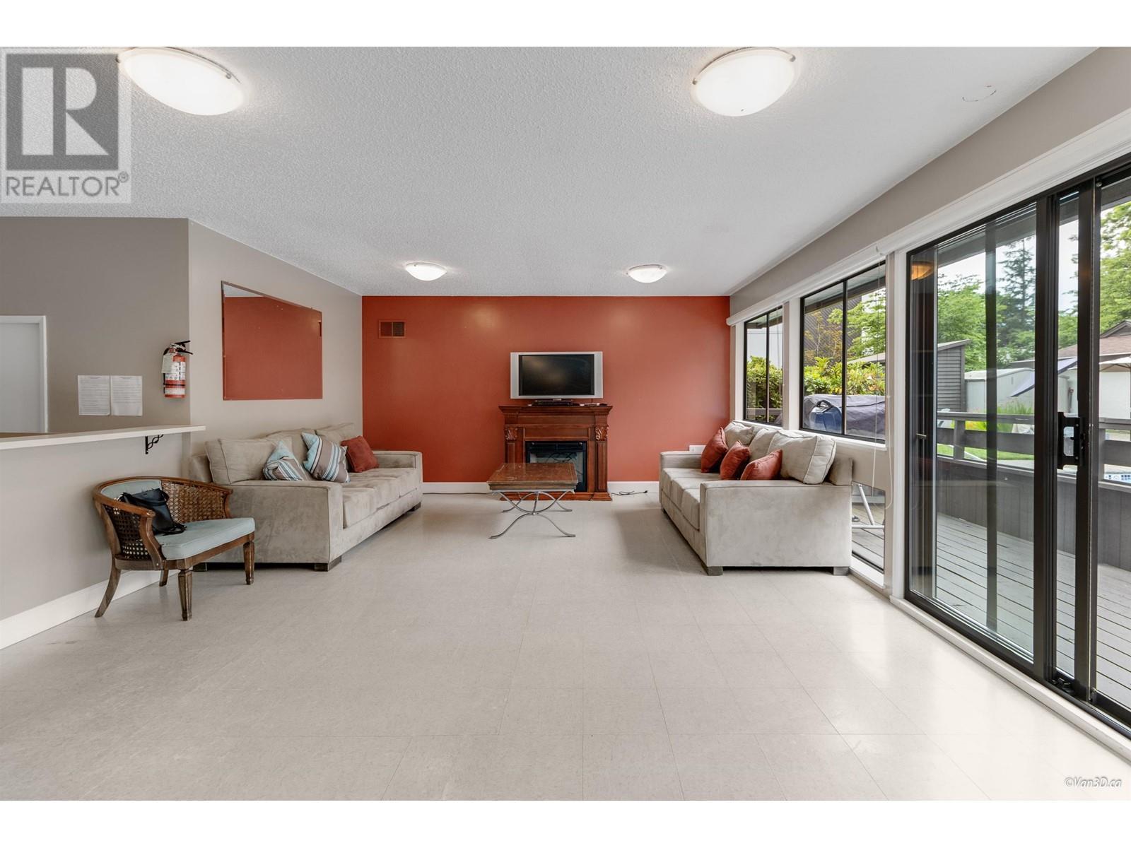 Listing Picture 28 of 30 : 5 7321 MONTECITO DRIVE, Burnaby / 本拿比 - 魯藝地產 Yvonne Lu Group - MLS Medallion Club Member