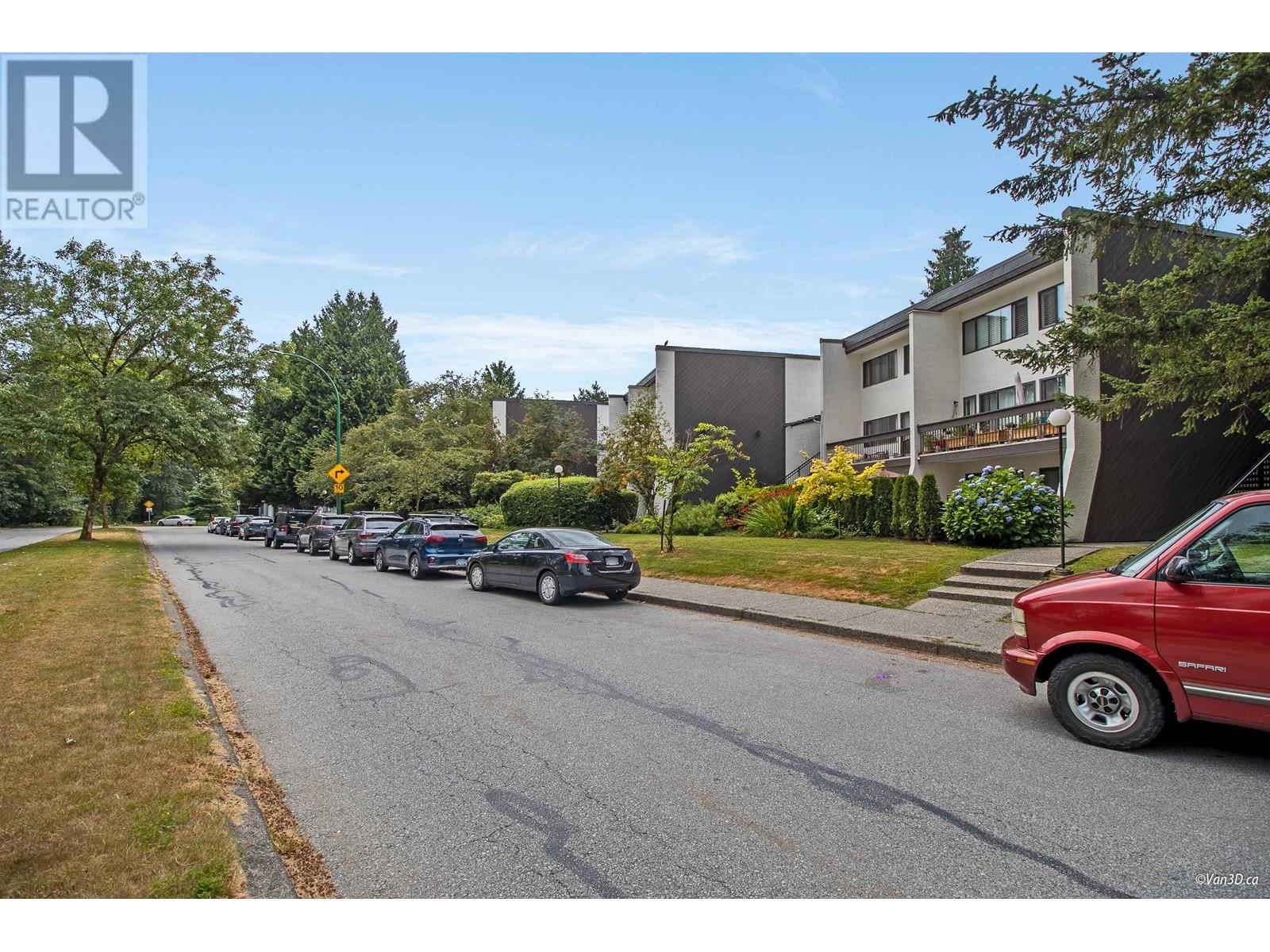 Listing Picture 29 of 30 : 5 7321 MONTECITO DRIVE, Burnaby / 本拿比 - 魯藝地產 Yvonne Lu Group - MLS Medallion Club Member