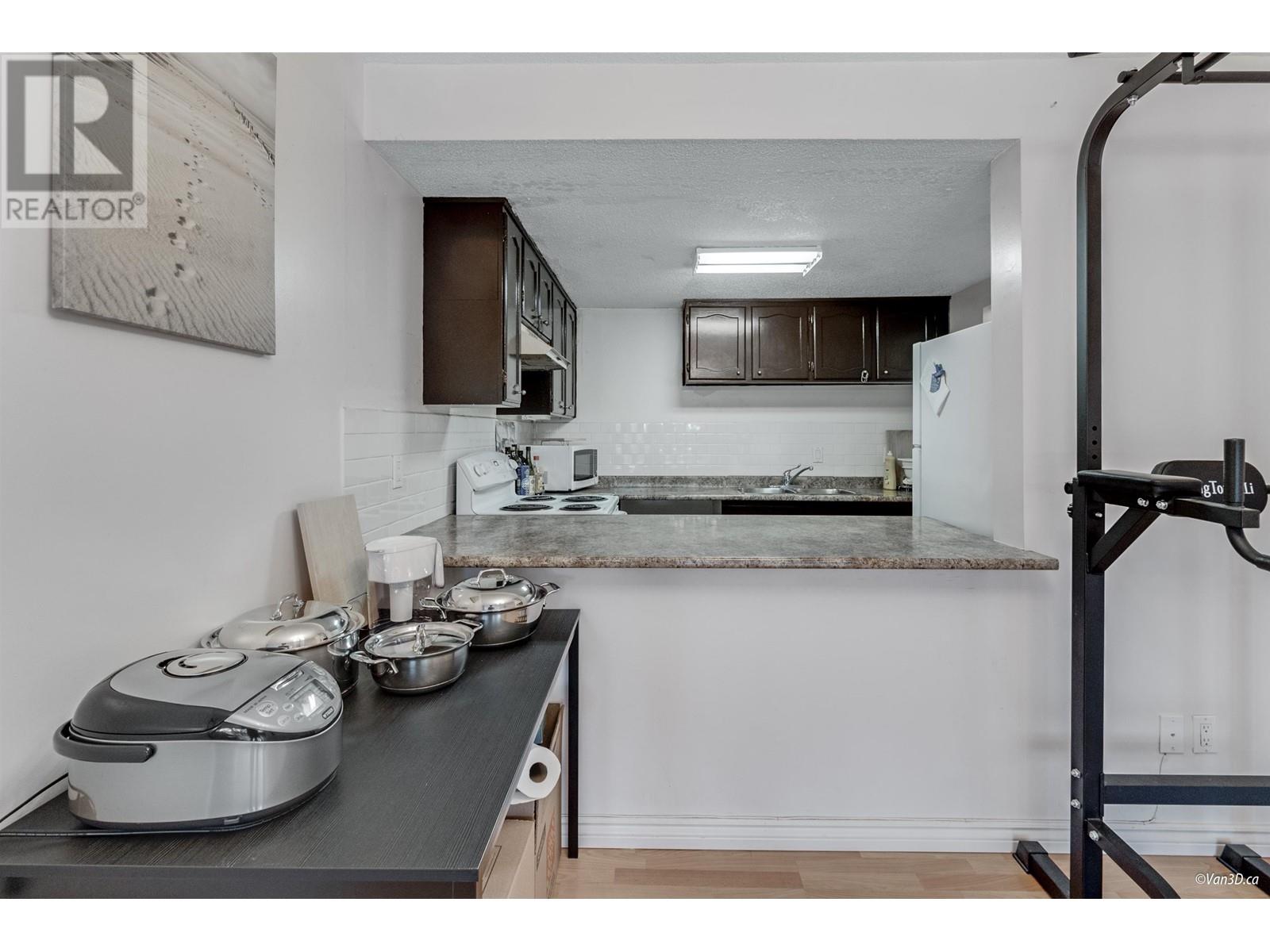 Listing Picture 14 of 30 : 5 7321 MONTECITO DRIVE, Burnaby / 本拿比 - 魯藝地產 Yvonne Lu Group - MLS Medallion Club Member