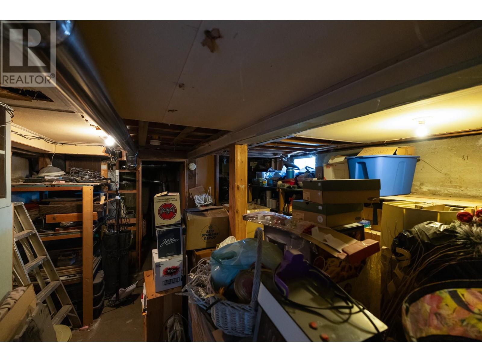 209 Thrupp Street, Kamloops, British Columbia  V2B 4B5 - Photo 21 - 180612