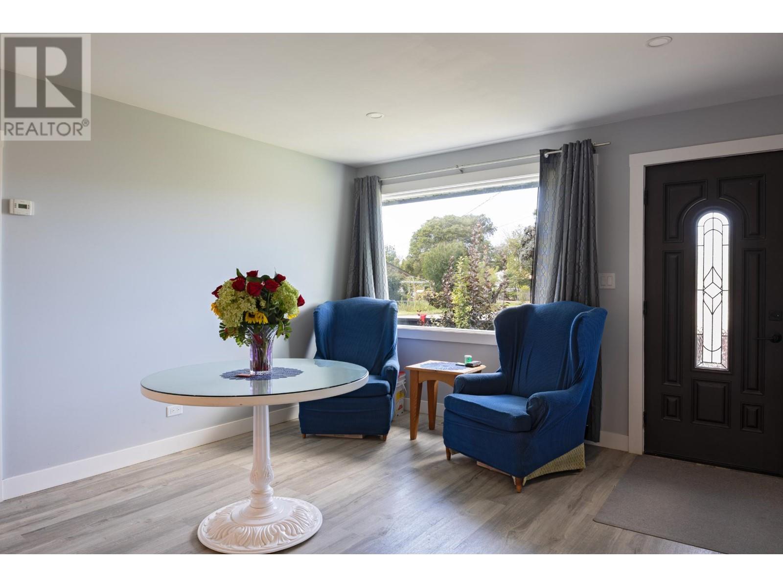 209 Thrupp Street, Kamloops, British Columbia  V2B 4B5 - Photo 10 - 180612