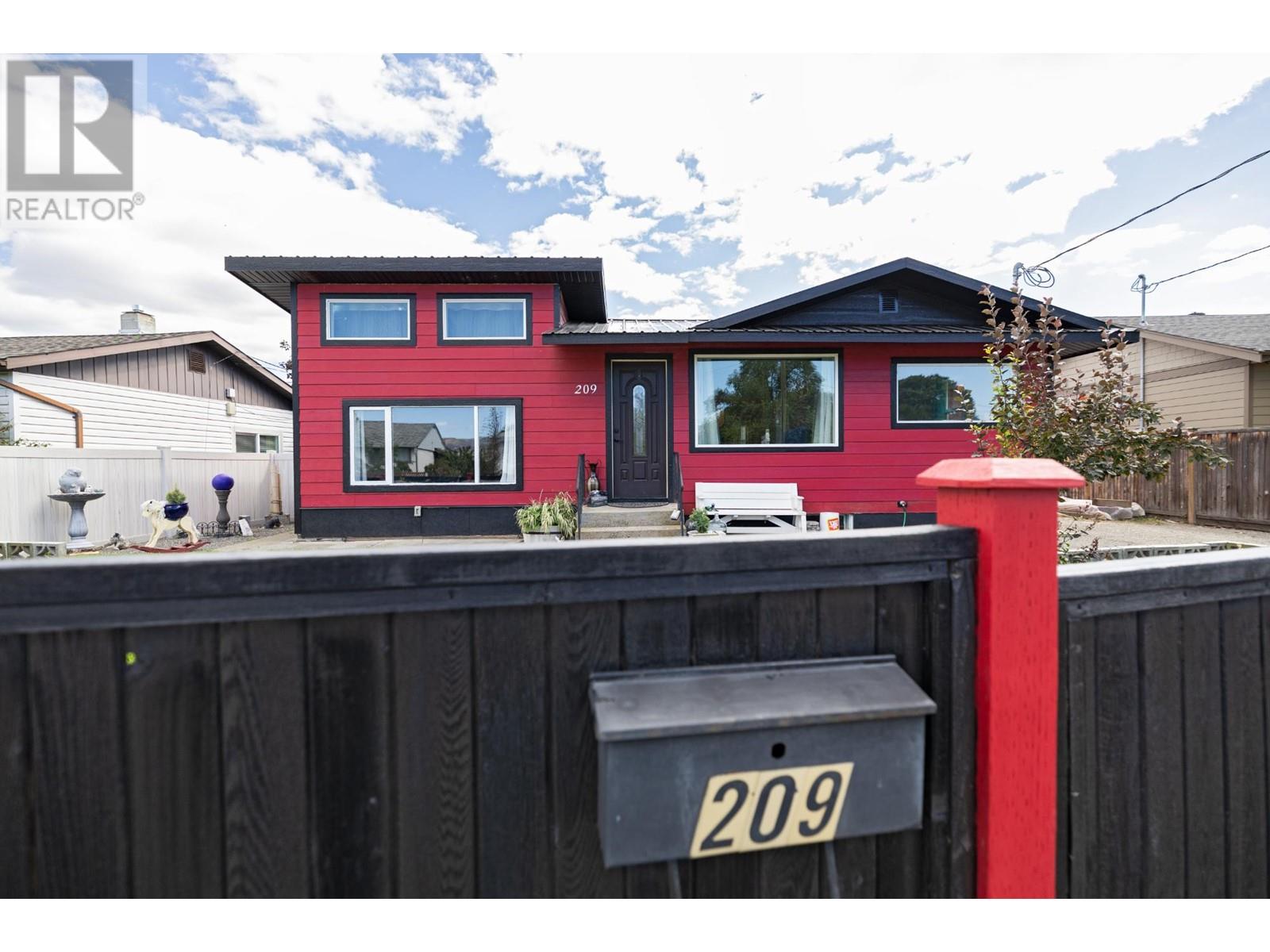 209 THRUPP STREET, kamloops, British Columbia