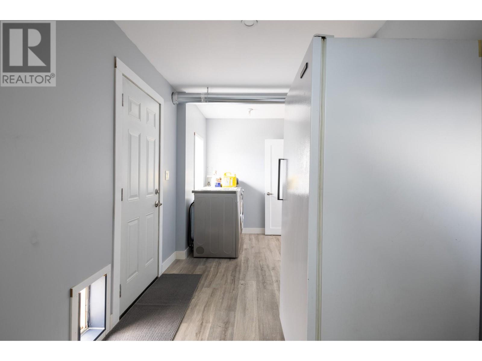 209 Thrupp Street, Kamloops, British Columbia  V2B 4B5 - Photo 18 - 180612