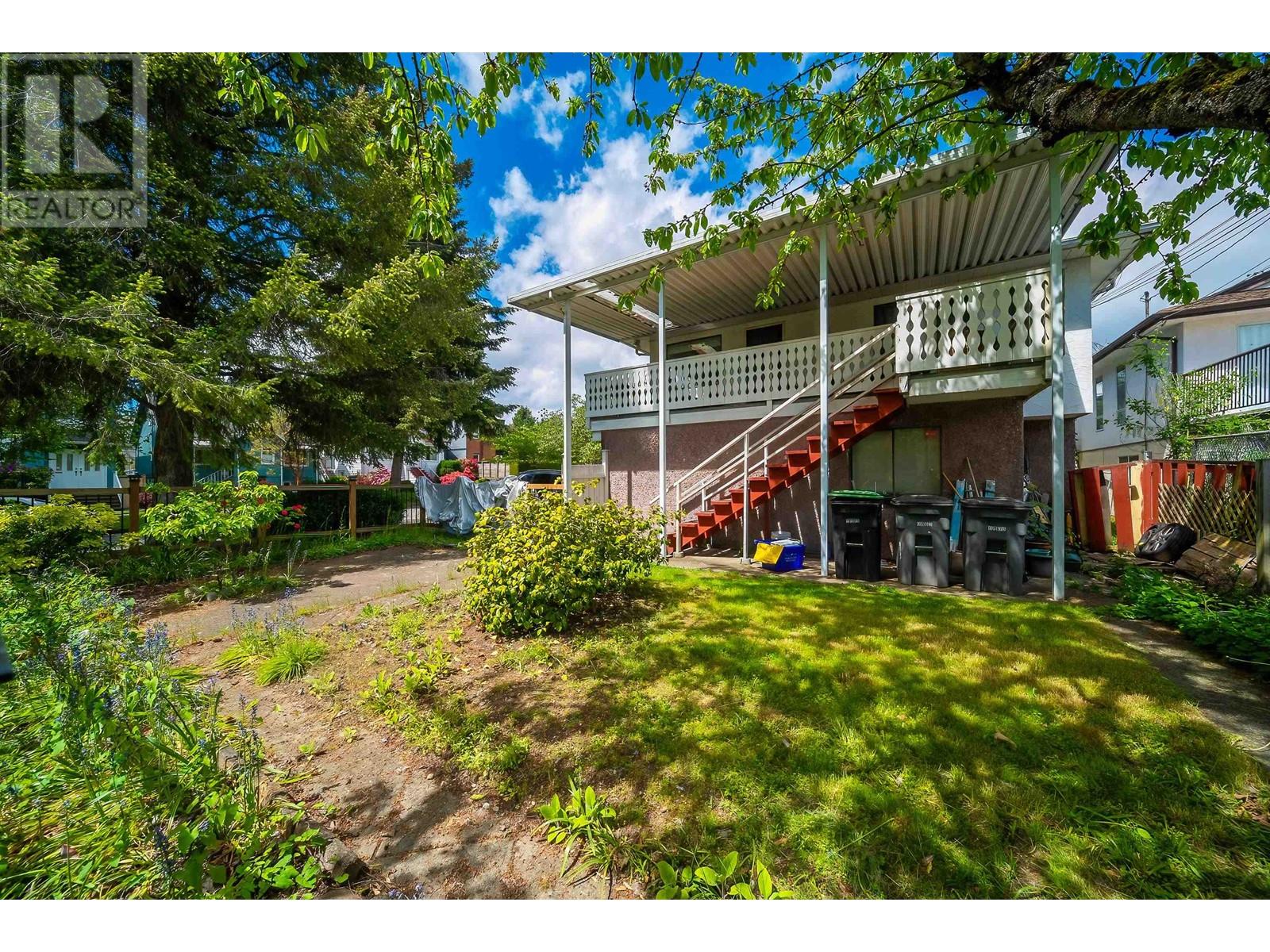 7520 Montcalm Street, Vancouver, British Columbia  V6P 4N8 - Photo 12 - R2886938