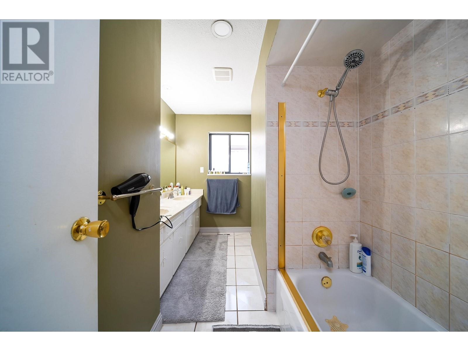 7520 Montcalm Street, Vancouver, British Columbia  V6P 4N8 - Photo 30 - R2886938
