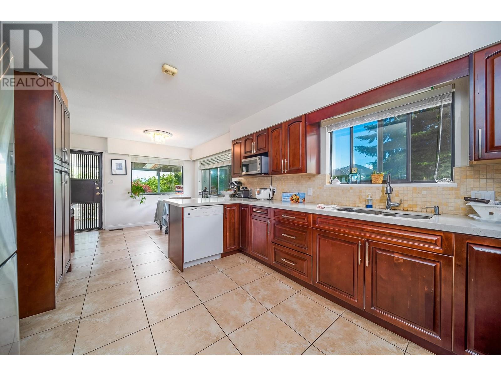 7520 Montcalm Street, Vancouver, British Columbia  V6P 4N8 - Photo 19 - R2886938