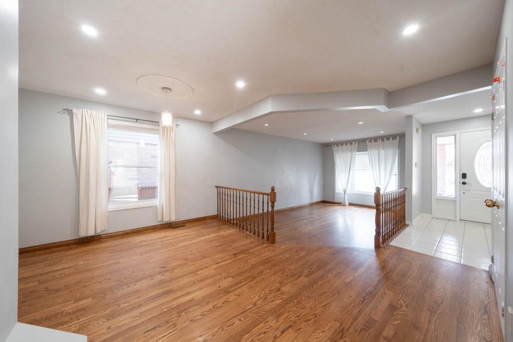 84 Alconbury Drive, Hamilton, Ontario  L8W 3G9 - Photo 7 - H4205219