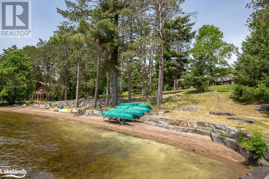 1111 Dwight Beach Road Unit# 6 Wk9, Lake Of Bays, Ontario  P0A 1H0 - Photo 3 - 40639602