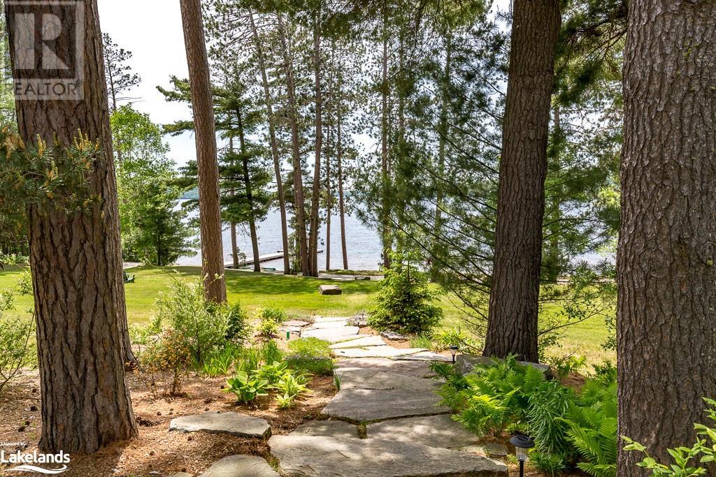 1111 Dwight Beach Road Unit# 6 Wk9, Lake Of Bays, Ontario  P0A 1H0 - Photo 35 - 40639602