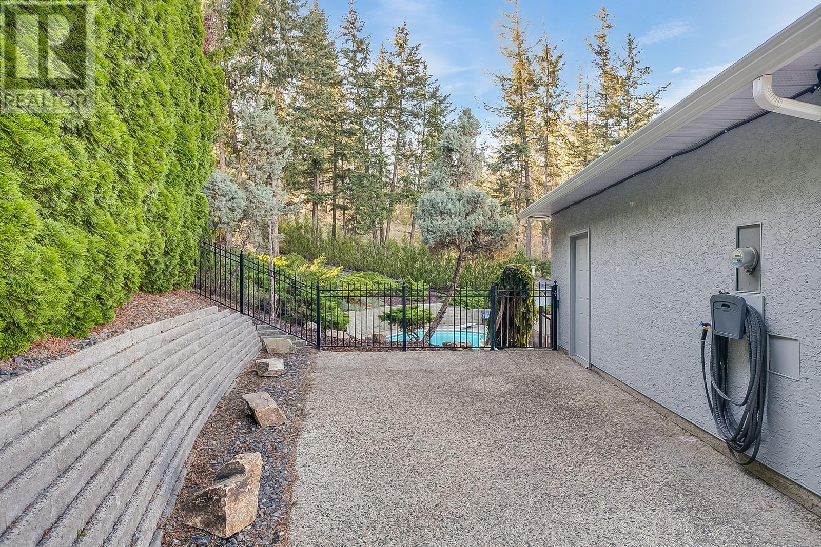 944 Purcell Court Kelowna