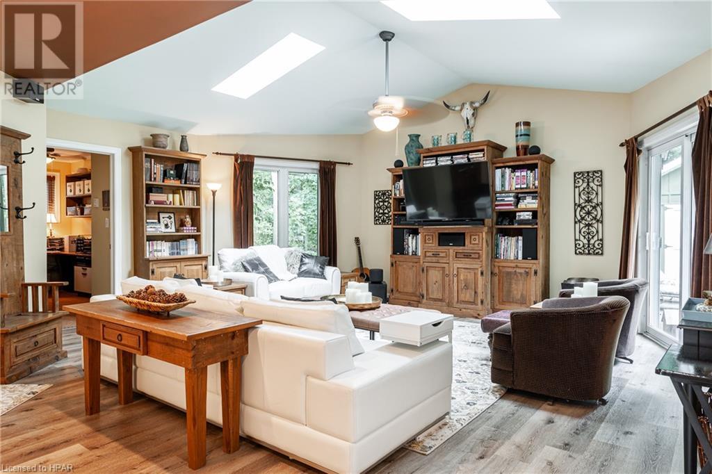 5132 10 Line, St. Marys, Ontario  N4X 1C4 - Photo 18 - 40637480