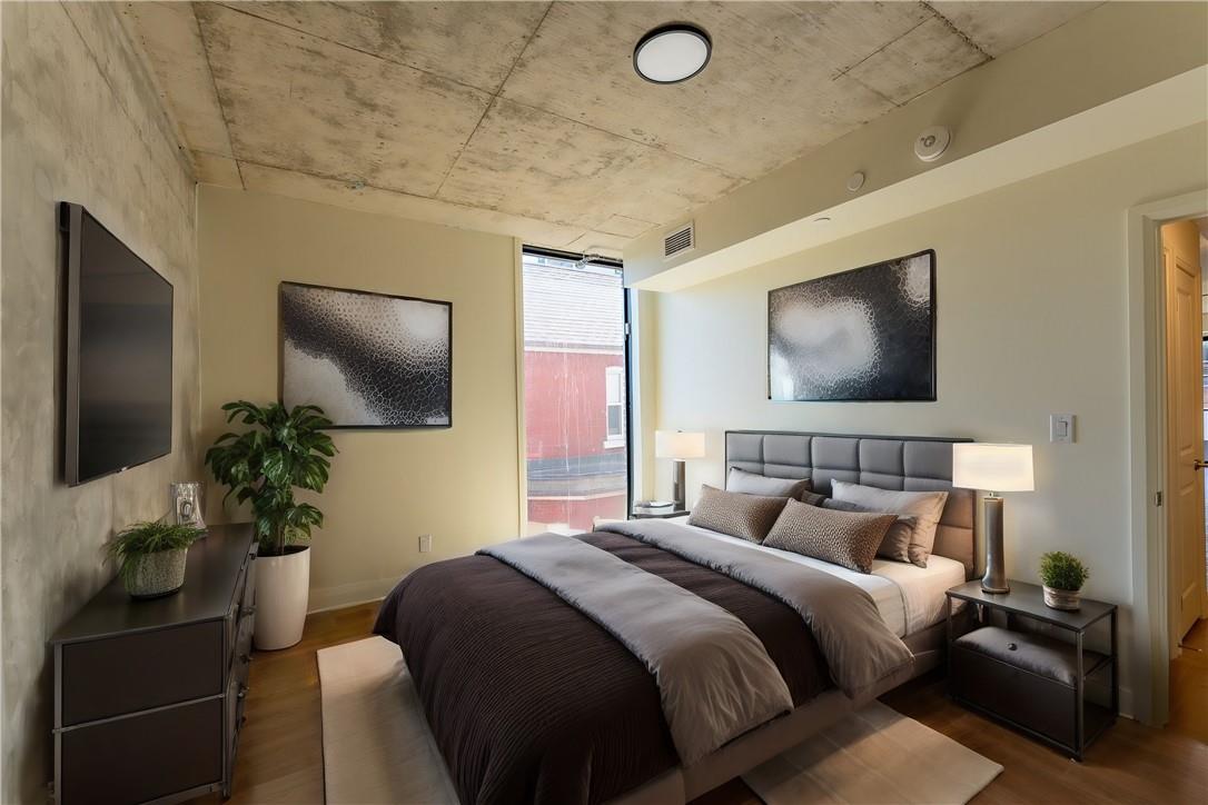 11 Robert Street, Unit #301, Hamilton, Ontario  L8L 2N8 - Photo 3 - H4205202