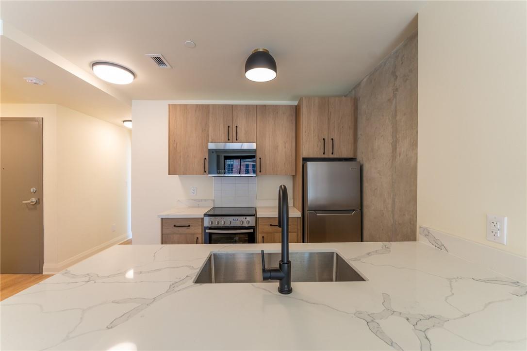 11 Robert Street, Unit #301, Hamilton, Ontario  L8L 2N8 - Photo 9 - H4205202