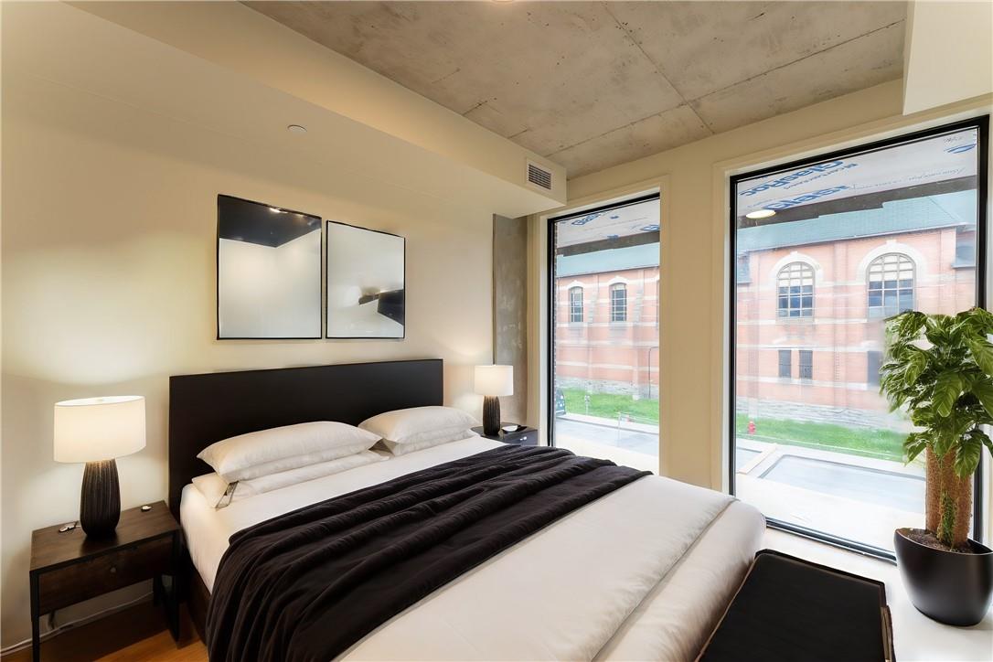 11 Robert Street, Unit #402, Hamilton, Ontario  L8L 2N8 - Photo 2 - H4205204