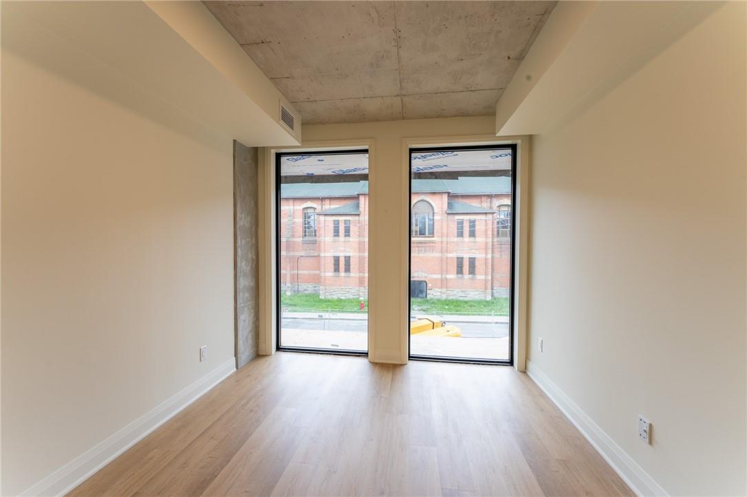 11 Robert Street, Unit #402, Hamilton, Ontario  L8L 2N8 - Photo 9 - H4205204