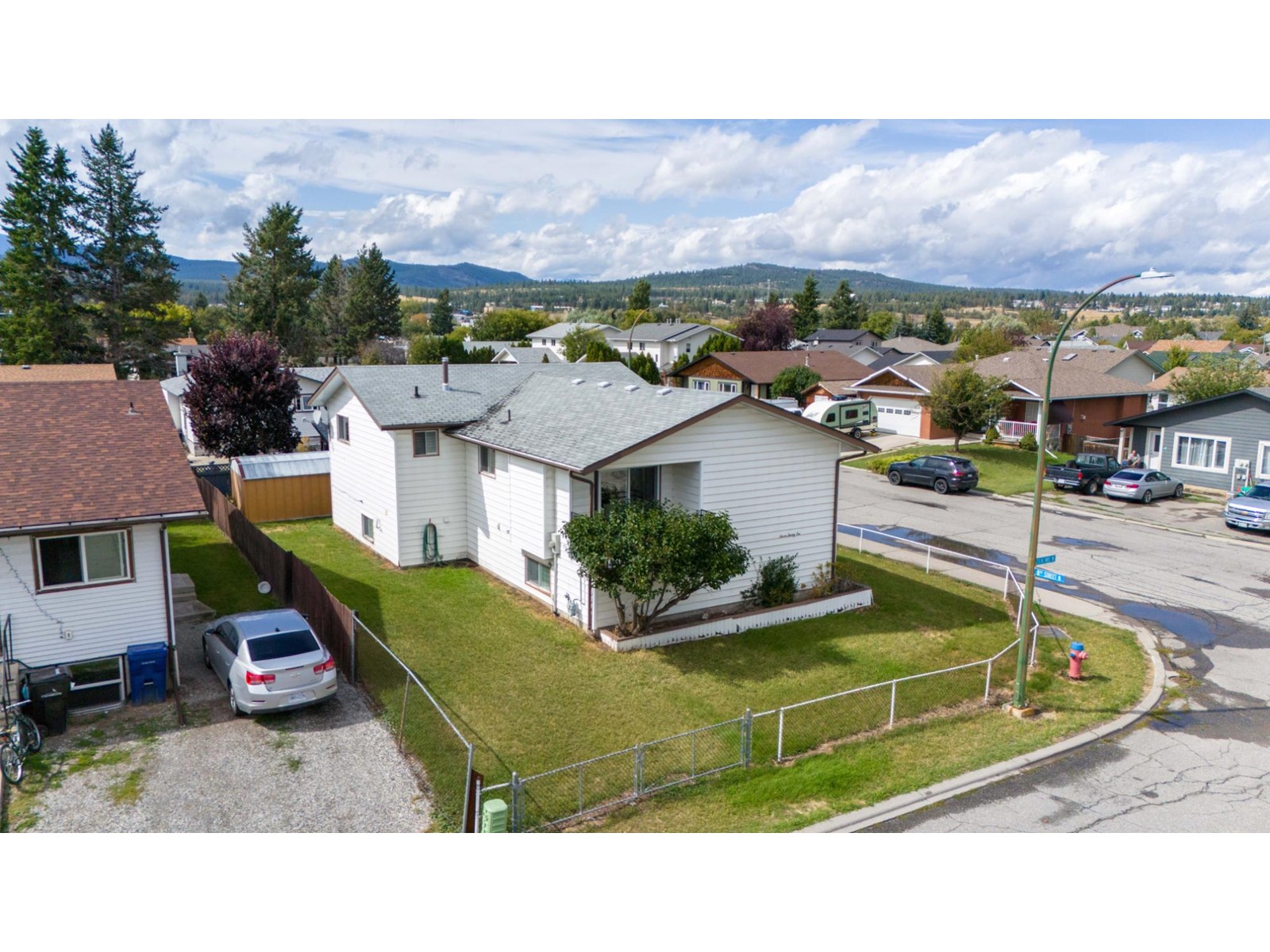 721 23a Avenue N, Cranbrook, British Columbia  V1C 5K9 - Photo 4 - 2479322