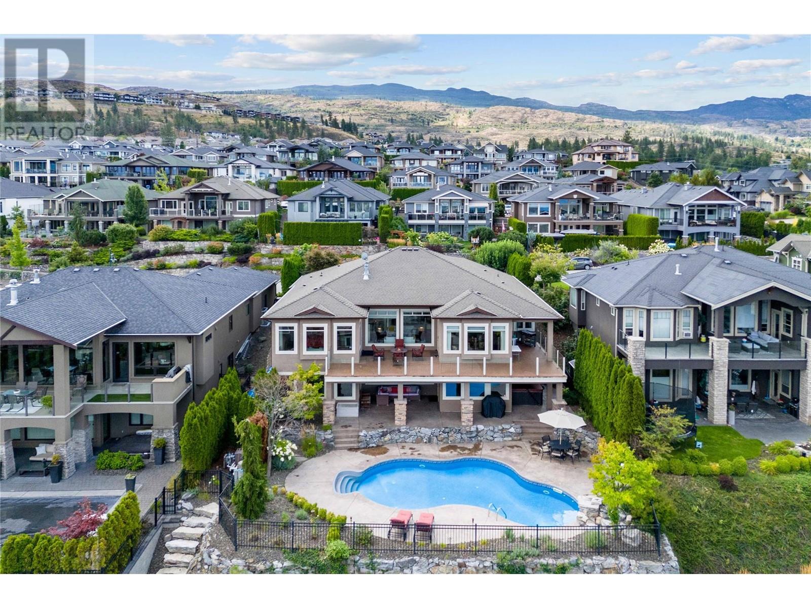 620 Arbor View Drive, Kelowna, British Columbia  V1W 4Z7 - Photo 2 - 10321752