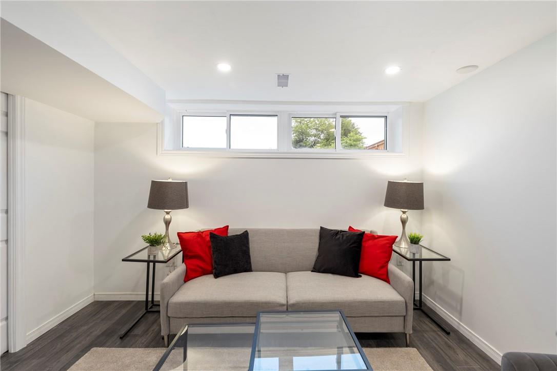 7 Purdy Crescent, Unit #3, Hamilton, Ontario  L9A 3B4 - Photo 3 - H4205198