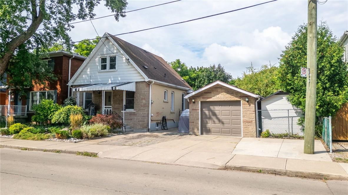 28 East 27th Street, Hamilton, Ontario  L8V 3E7 - Photo 4 - H4205261