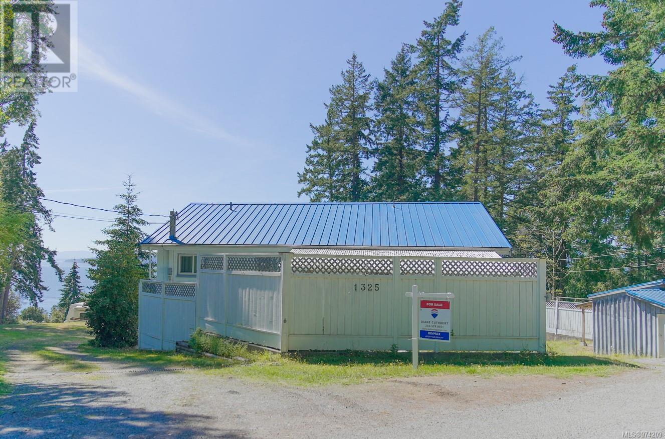 1325 Mackinnon Rd, Pender Island, British Columbia  V0N 2M1 - Photo 27 - 974209