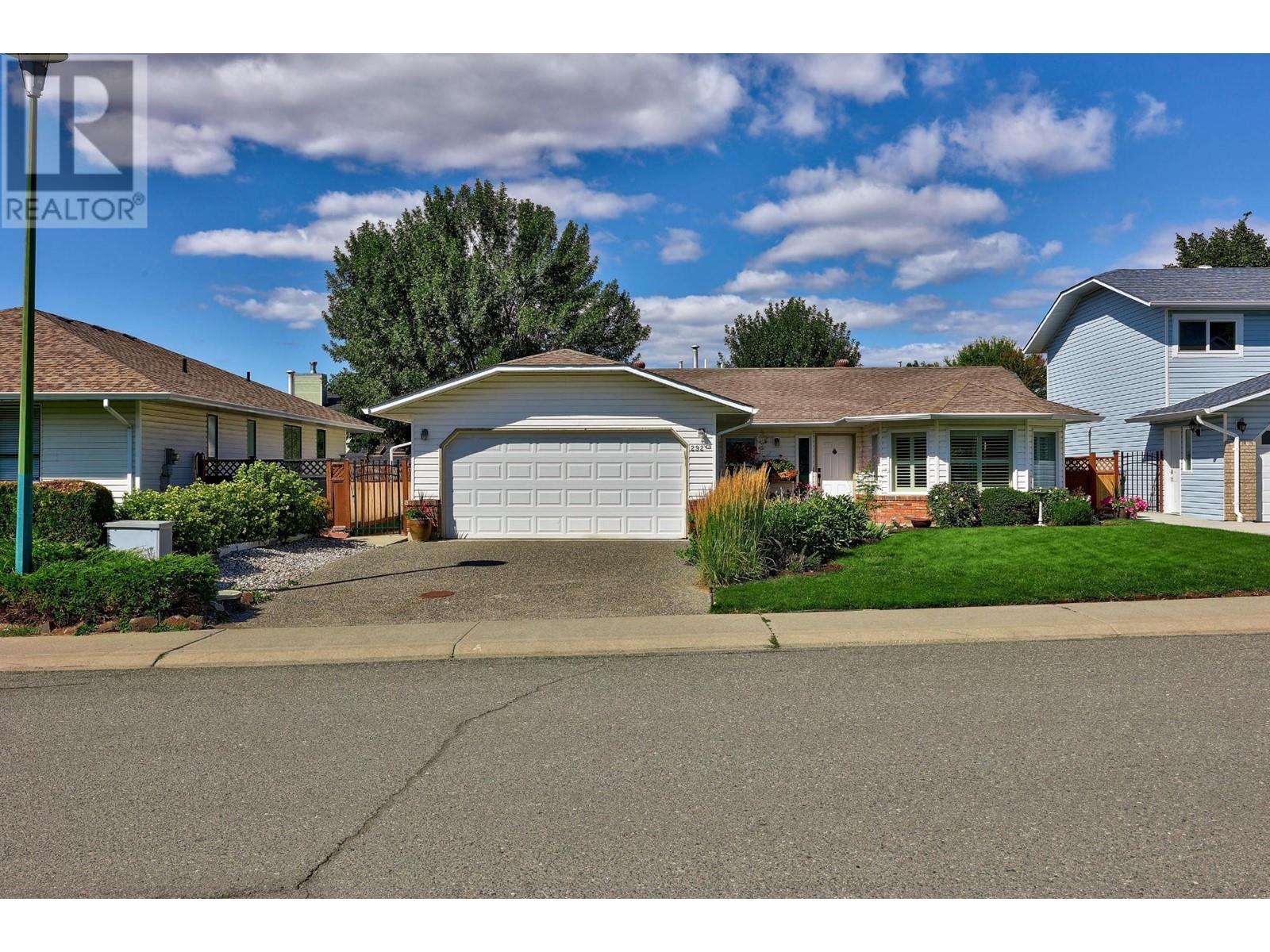 292 CHANCELLOR DRIVE, kamloops, British Columbia