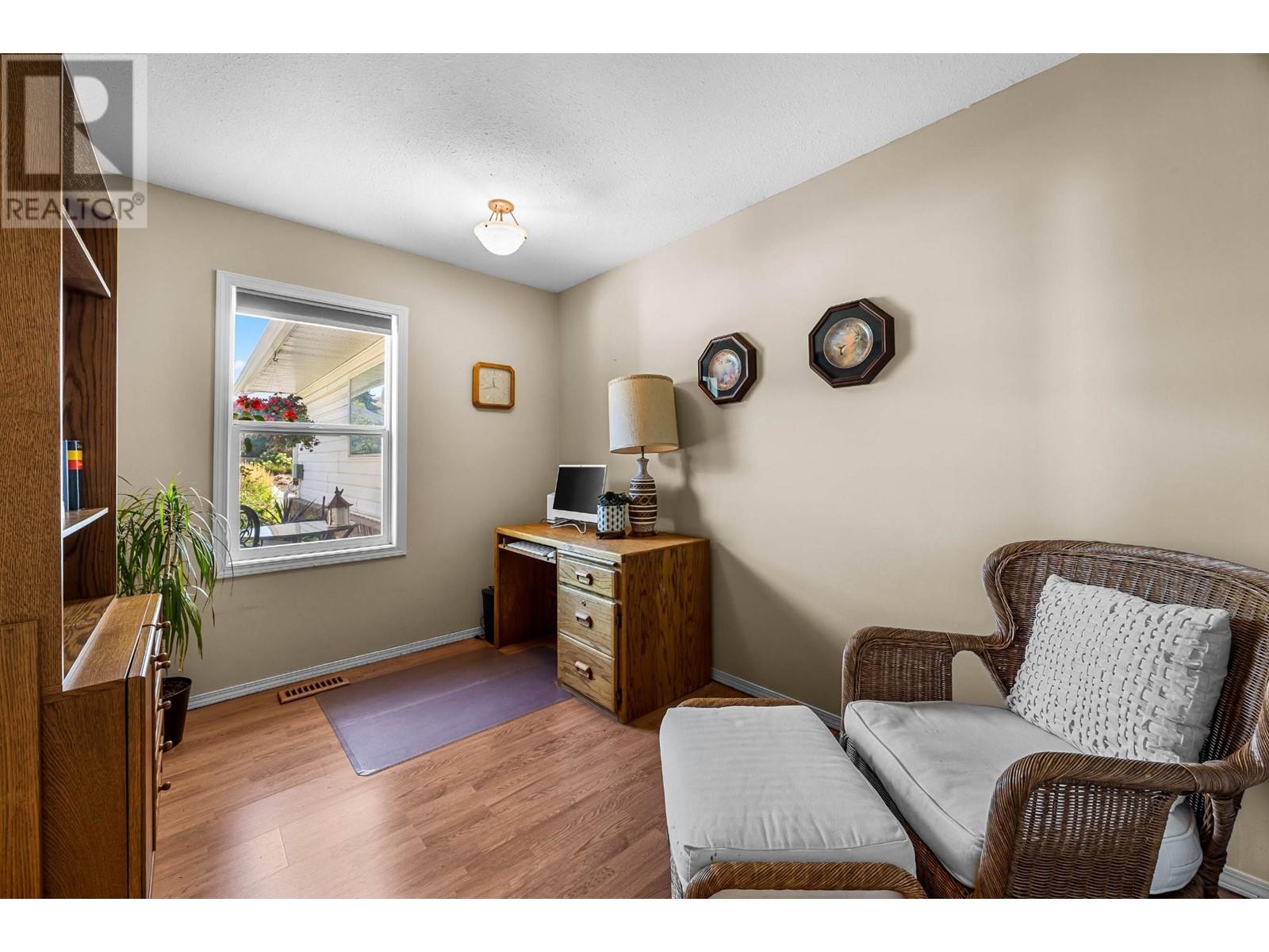 292 Chancellor Drive, Kamloops, British Columbia  V2E 2K7 - Photo 18 - 180633