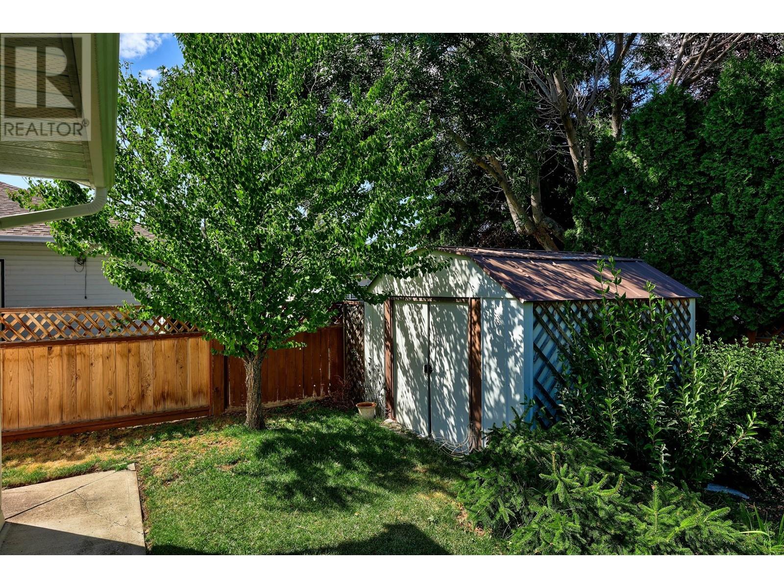 292 Chancellor Drive, Kamloops, British Columbia  V2E 2K7 - Photo 24 - 180633